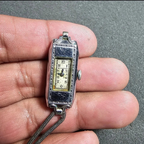 Vintage Bulova Ladies Mechanical Watch 4AH Mechanical Wind For Parts Or Repair - Picture 1 of 12